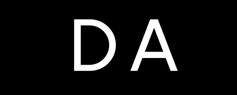 DA
